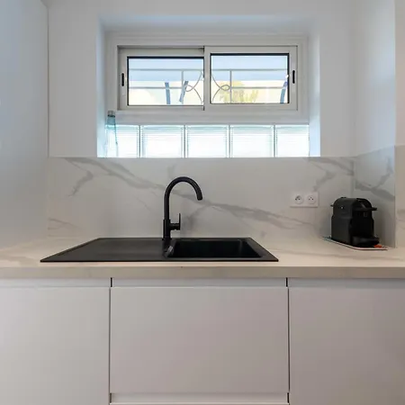 2-br Sea-view With Swimming Pool Appartement