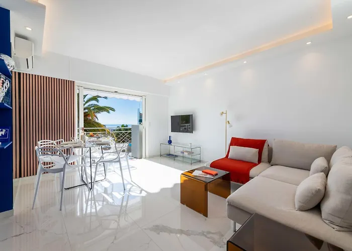 2-br Sea-view With Swimming Pool Apartamento *