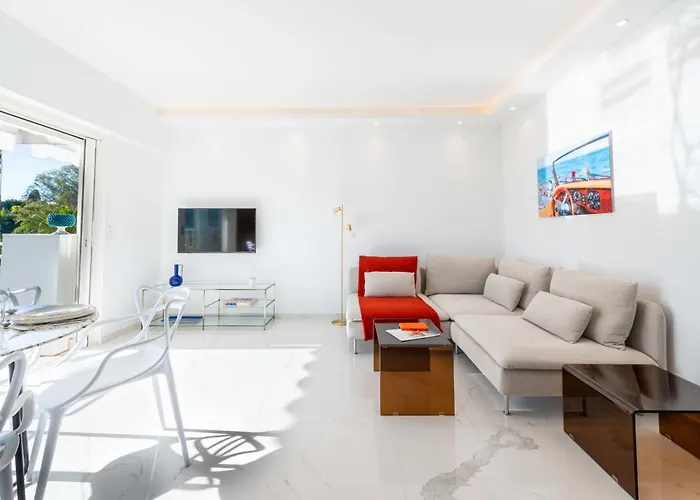 2-br Sea-view With Swimming Pool * Cannes