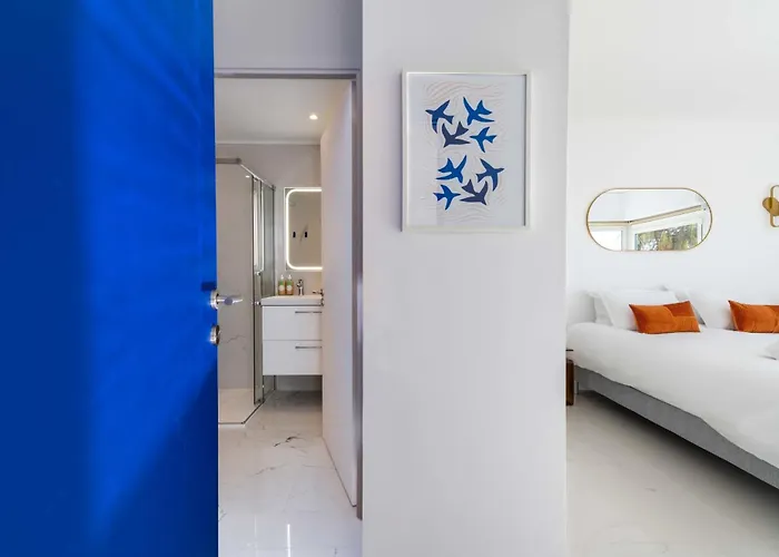 2-br Sea-view With Swimming Pool *