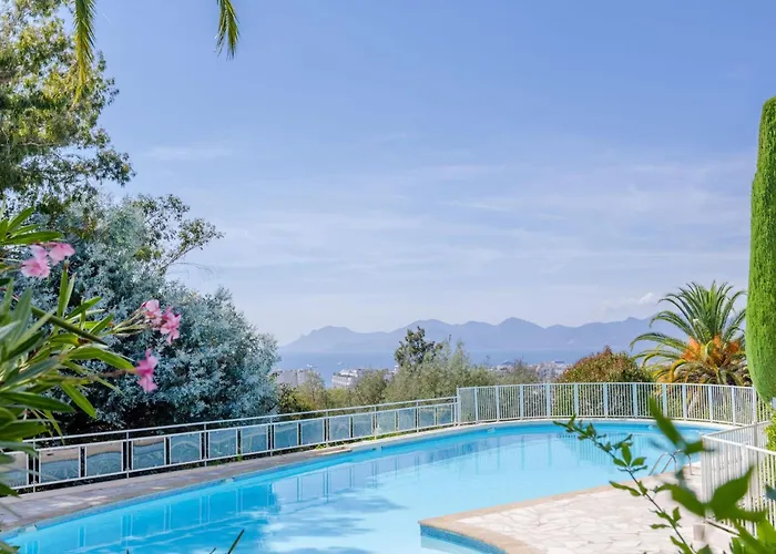 2-br Sea-view With Swimming Pool